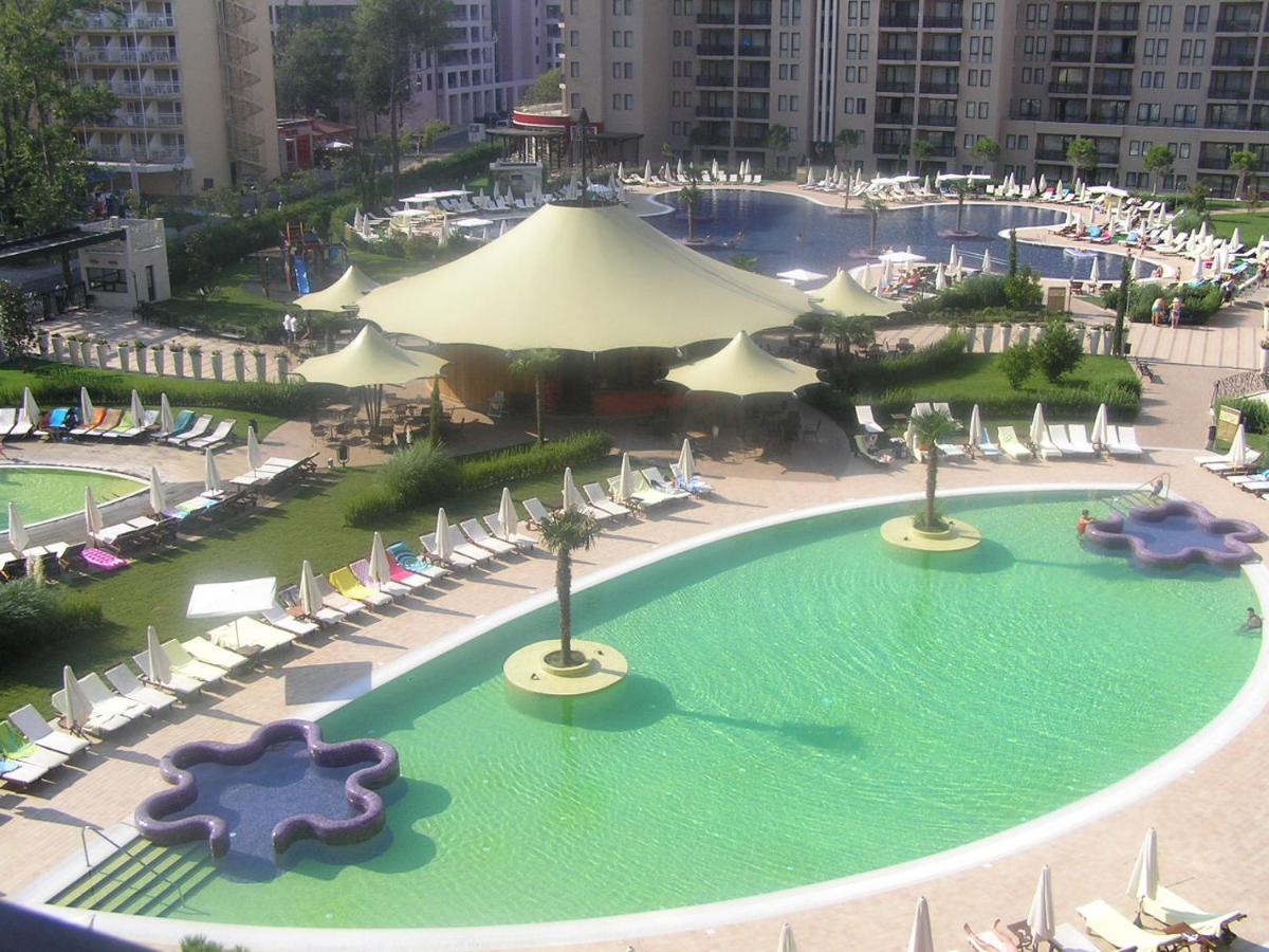 Sunny Beach - Royal Beach Apartment エクステリア 写真