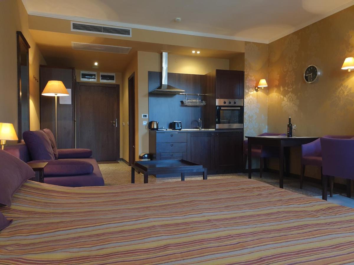 Sunny Beach - Royal Beach Apartment エクステリア 写真